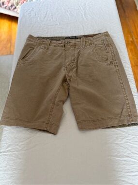 Men’s Point Zero Khaki Flat Front Casual Utility Shorts Size 36